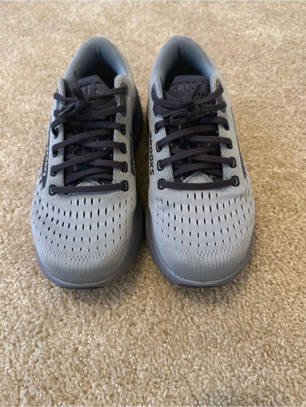Mens 9.5 Brooks Men’s Ghost Running Shoes - Light Gray